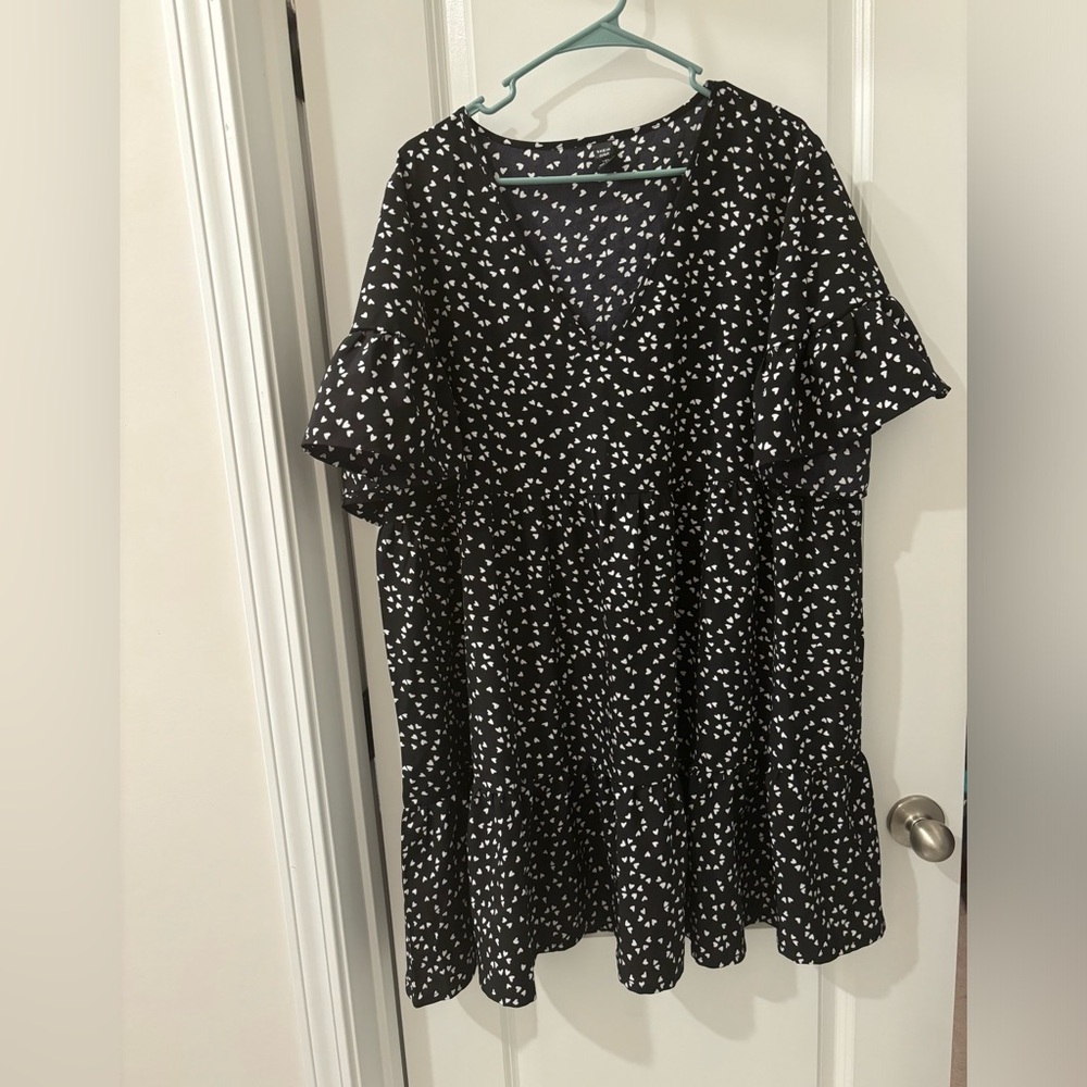 ***Make an Offer! Size 1X SHEIN Curve dress